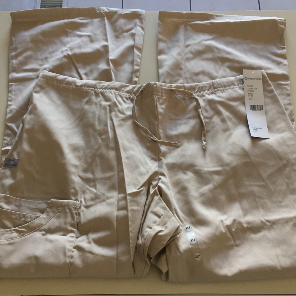 XLP Fundamental Scrub Set - Picture 6 of 8